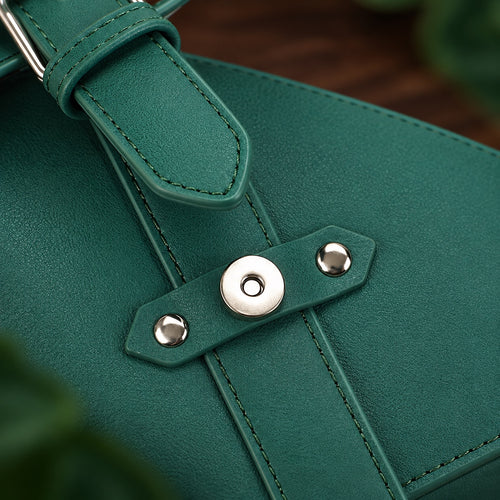 Dettaglio chiusura magnetica della borsa Serpeverde