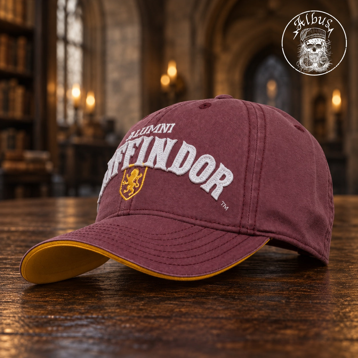 Berretto Harry Potter Grifondoro Alumni rosso bordeaux – vista frontale