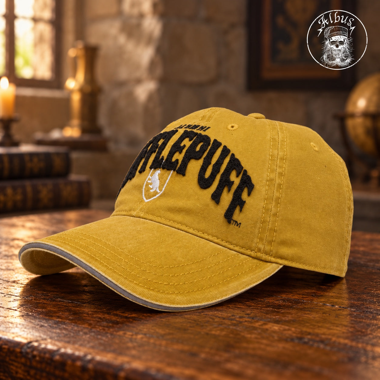 Berretto Harry Potter Tassorosso Alumni giallo senape – vista frontale