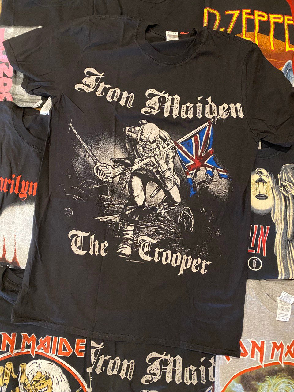 IRON MAIDEN UNISEX TEE: SKETCHED TROOPER (BACK PRINT)